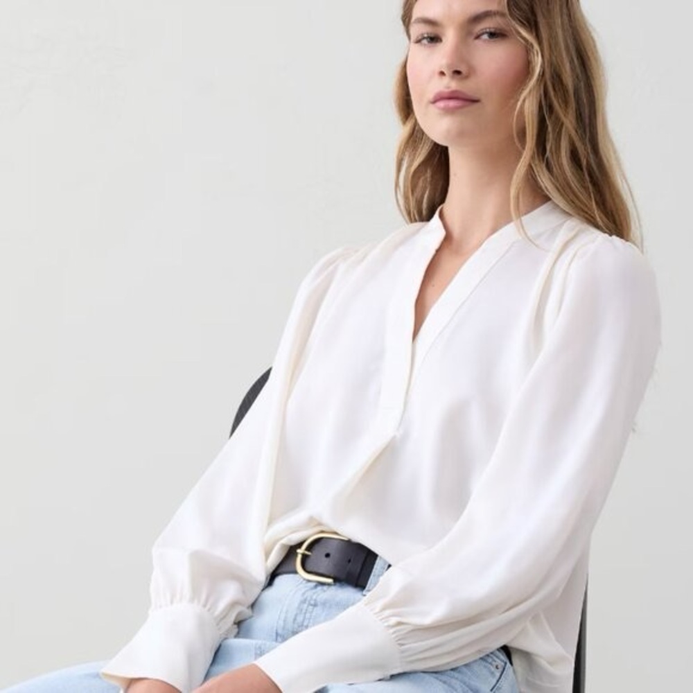 Banana Republic Volume Sleeve Cream Blouse